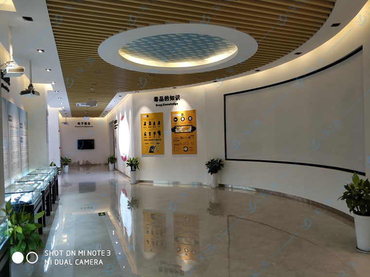 多媒體禁毒教育基地的設計過程中顏色的搭配最為重要