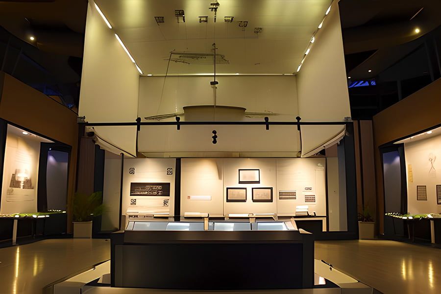 展廳設計方案、主題、創(chuàng)意、定位、功能、技術手段、視覺效果、教育效果、優(yōu)勢和特色。